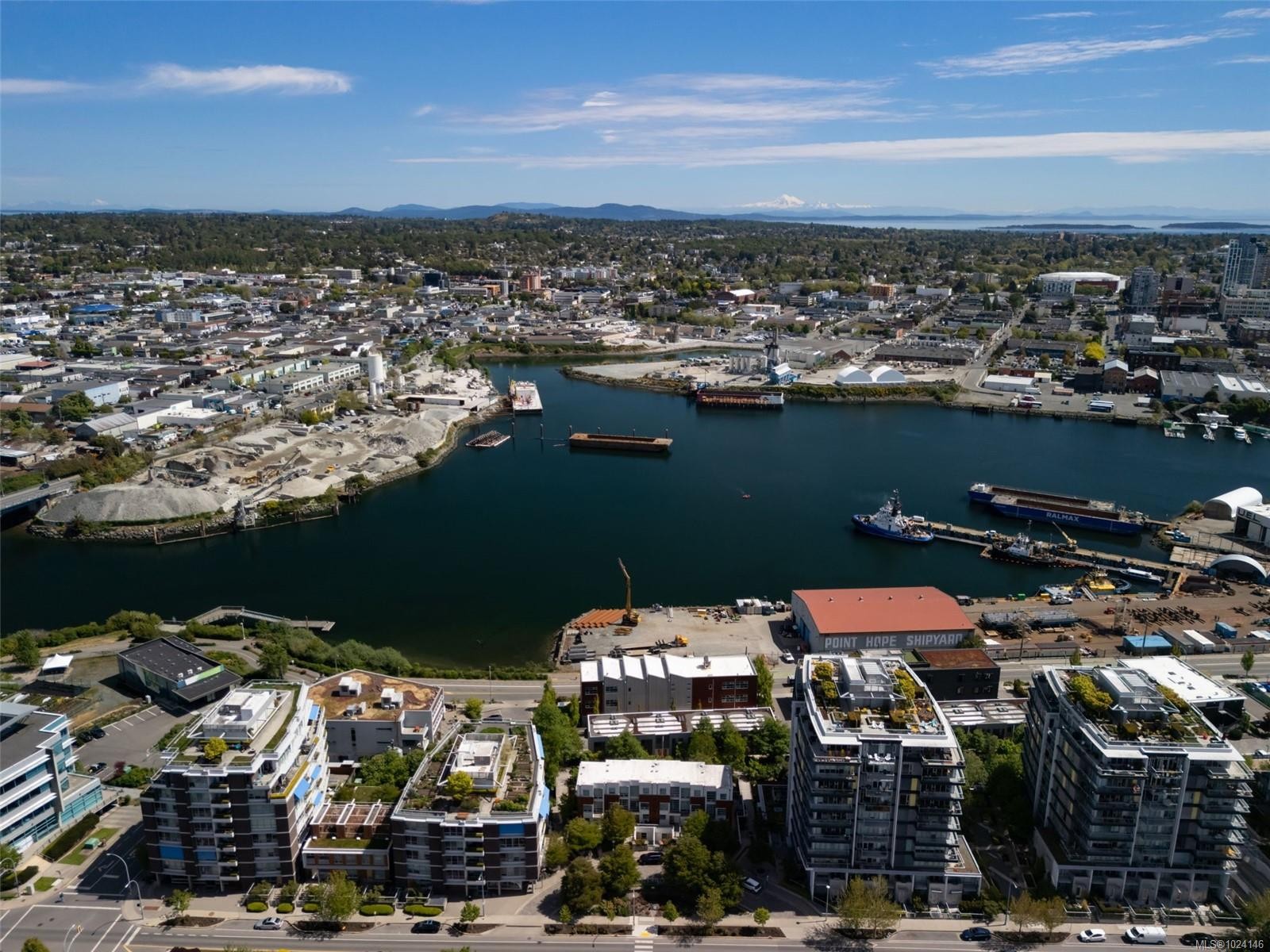 300-305-388 Harbour Rd, Victoria, BC