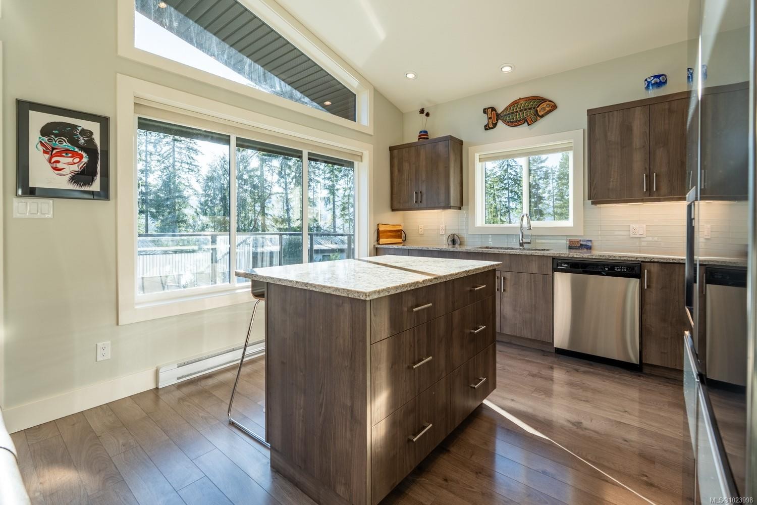 7420 Cottage Way, Lake Cowichan, BC