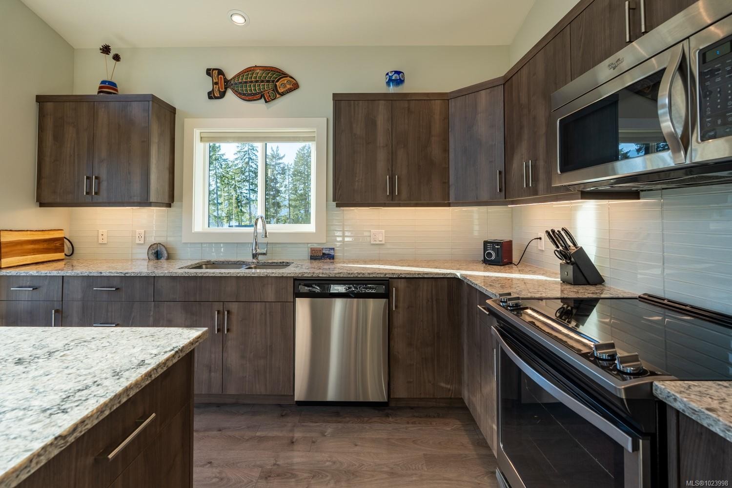 7420 Cottage Way, Lake Cowichan, BC