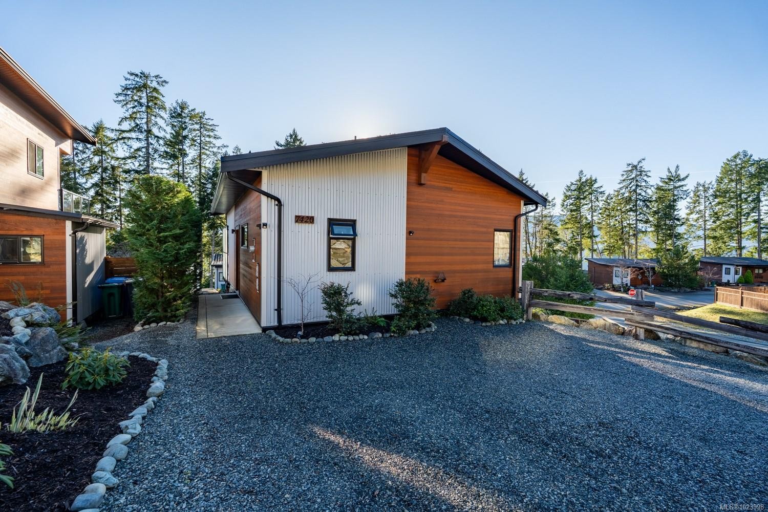 7420 Cottage Way, Lake Cowichan, BC