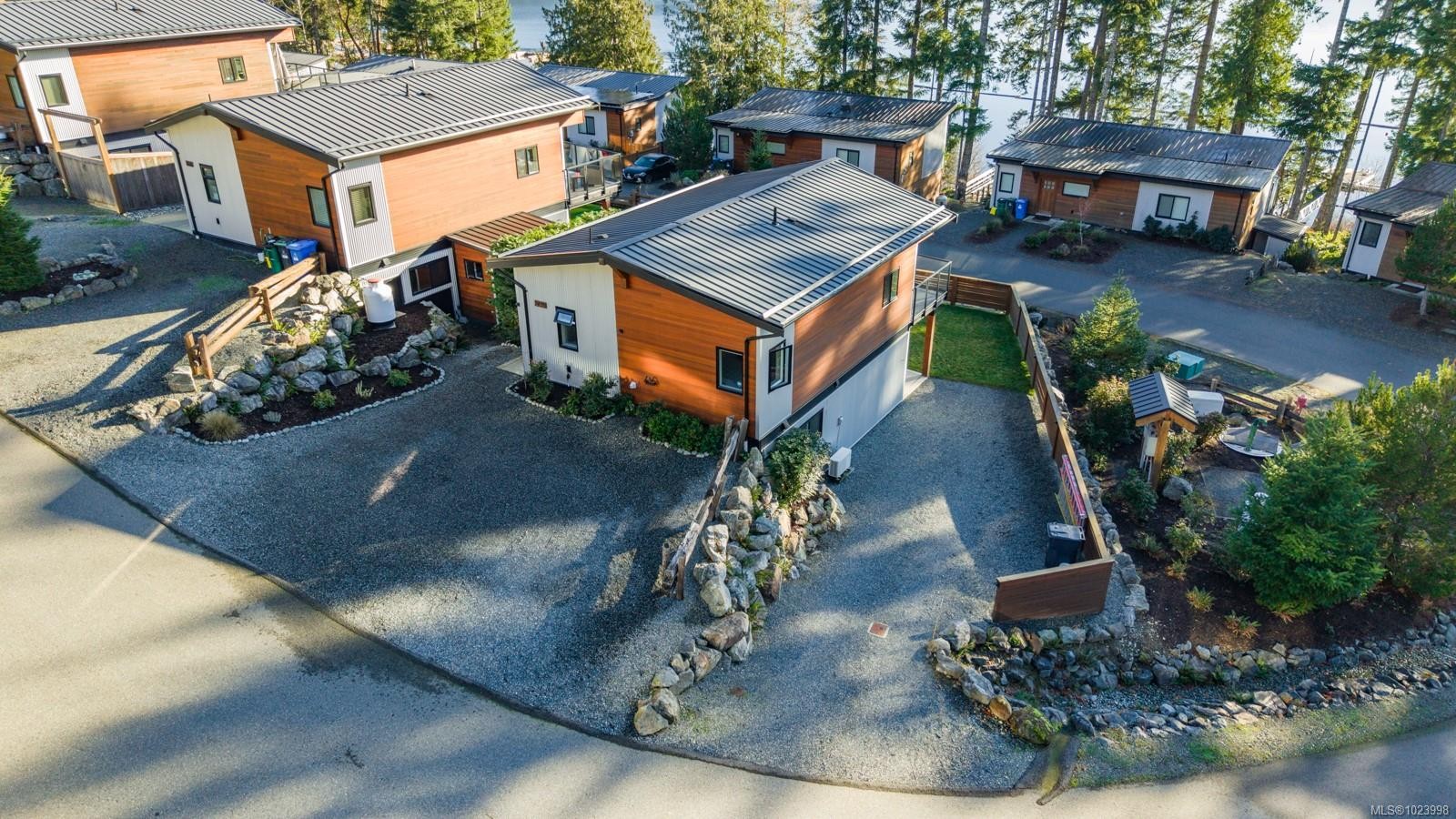 7420 Cottage Way, Lake Cowichan, BC