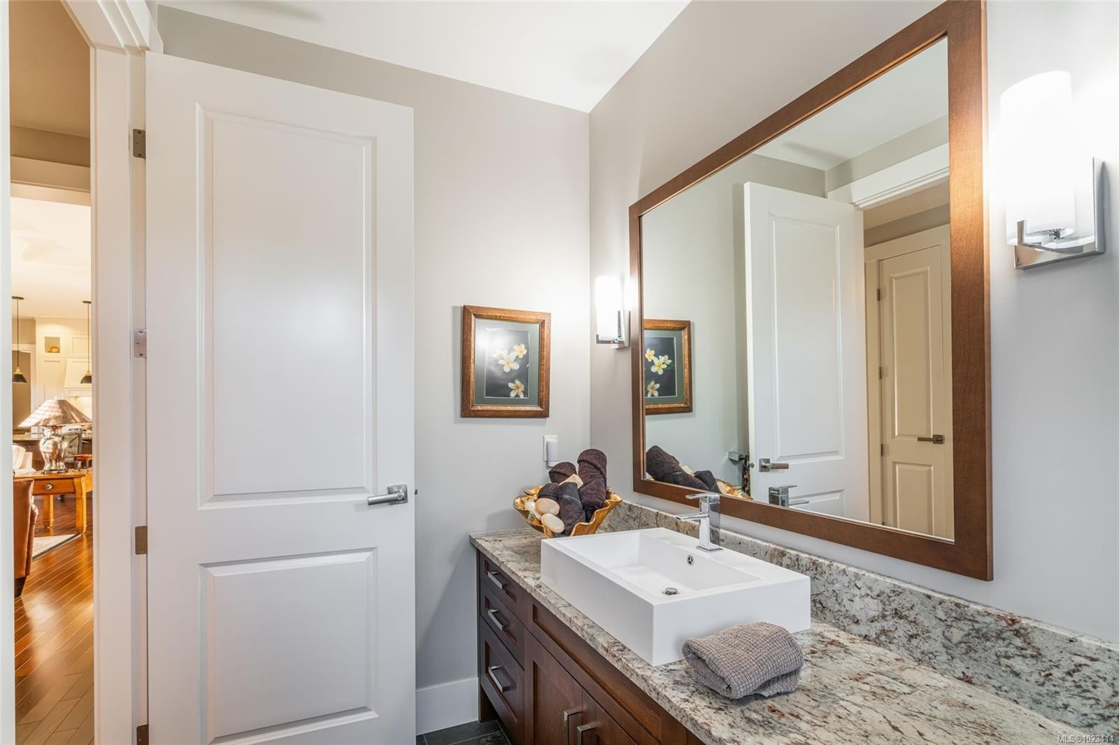 609 Prospect Pointe Dr, French Creek, BC