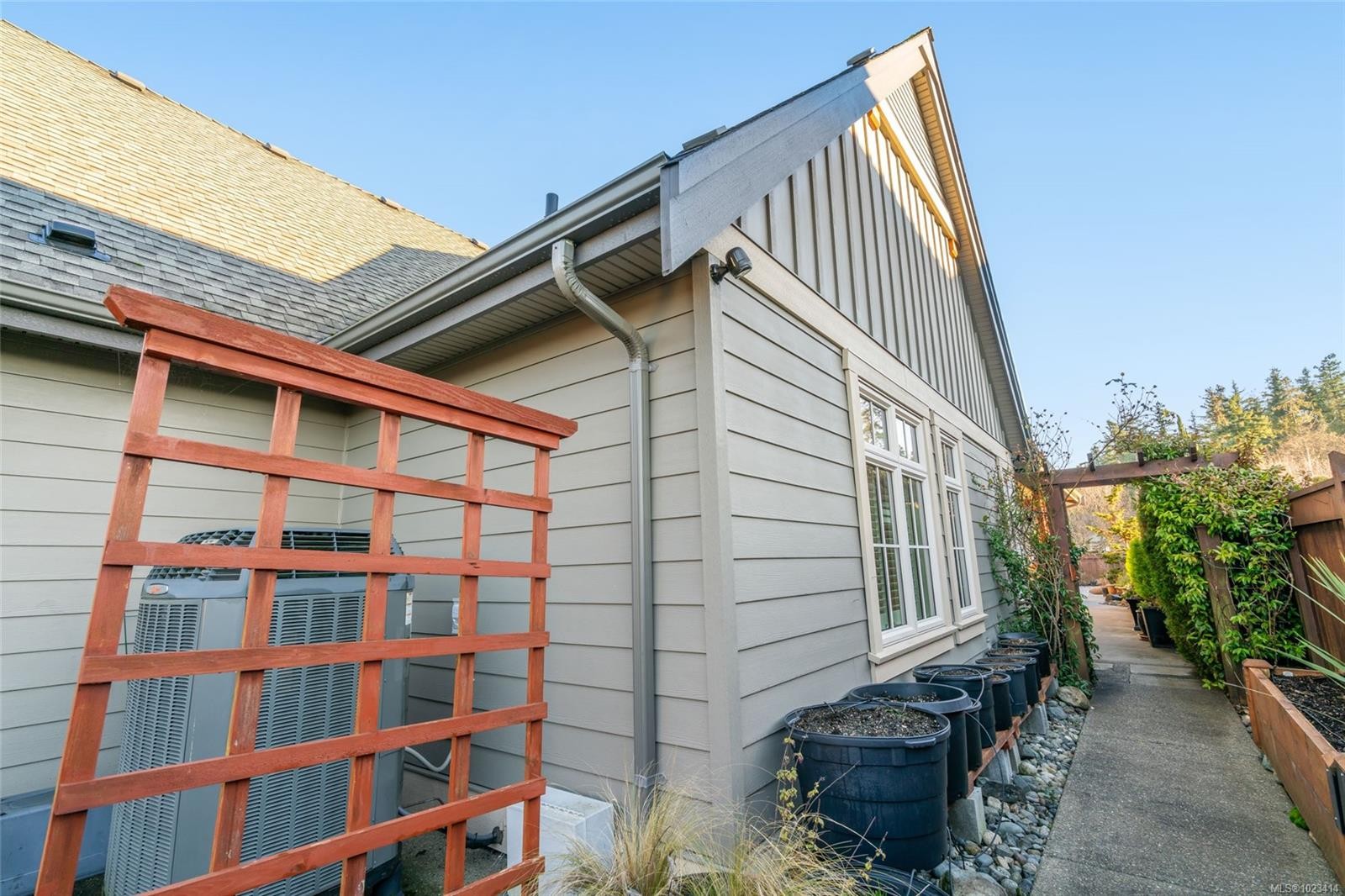 609 Prospect Pointe Dr, French Creek, BC