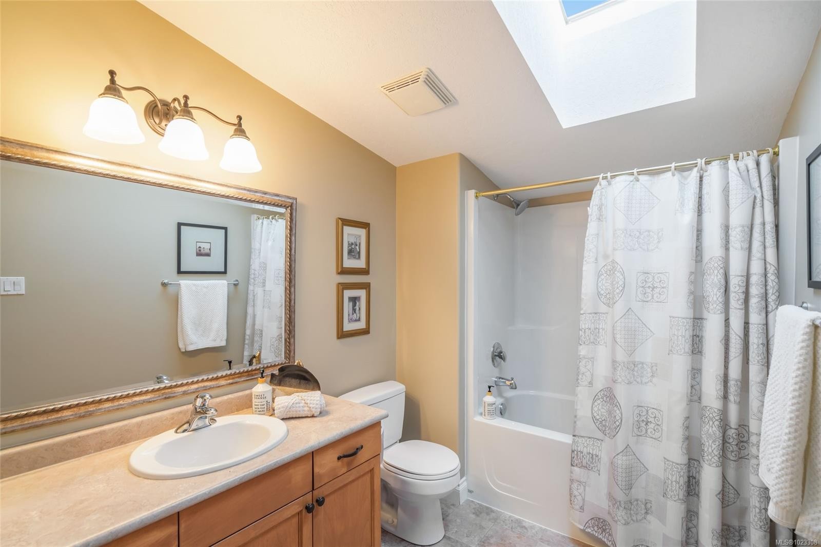 550 Falcon Crt, Parksville, BC