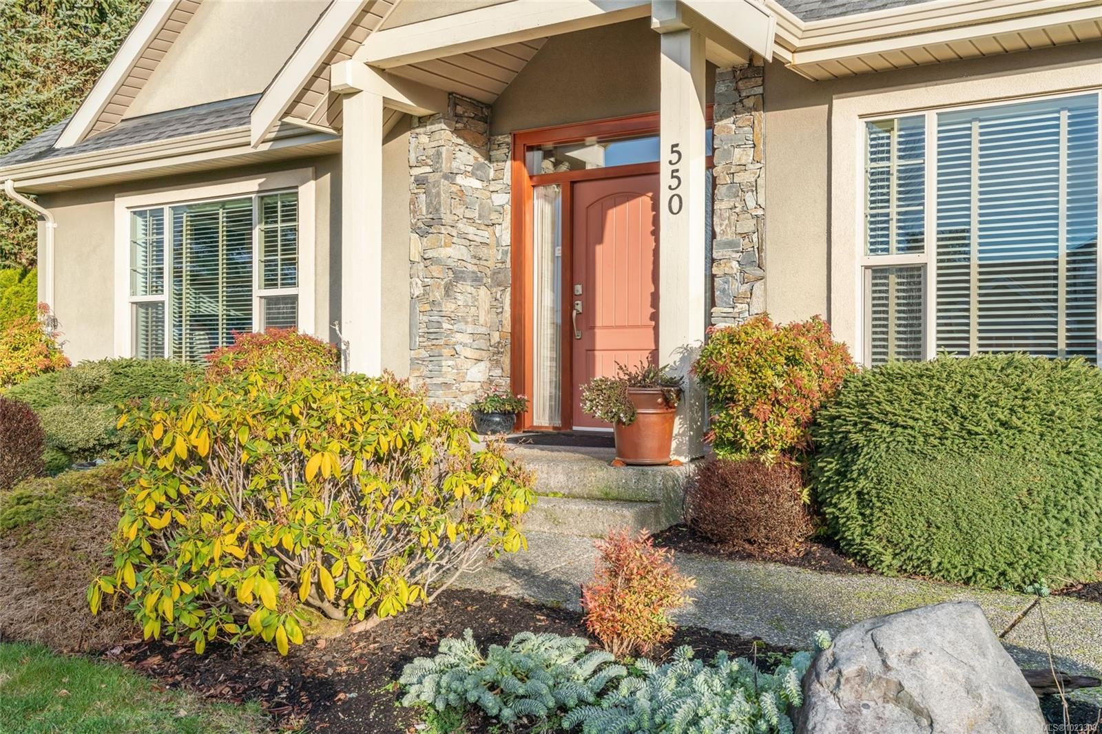 550 Falcon Crt, Parksville, BC