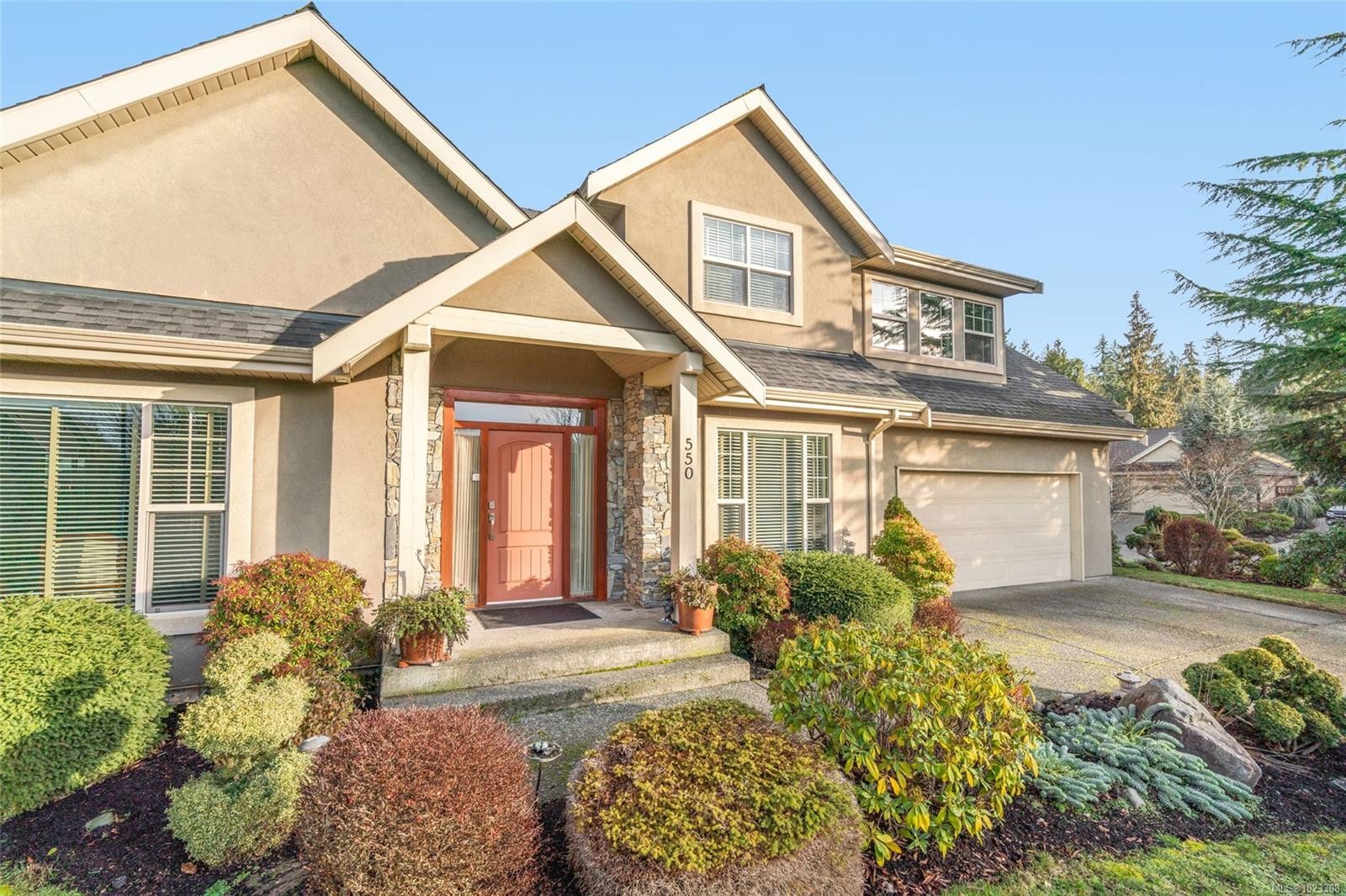 550 Falcon Crt, Parksville, BC