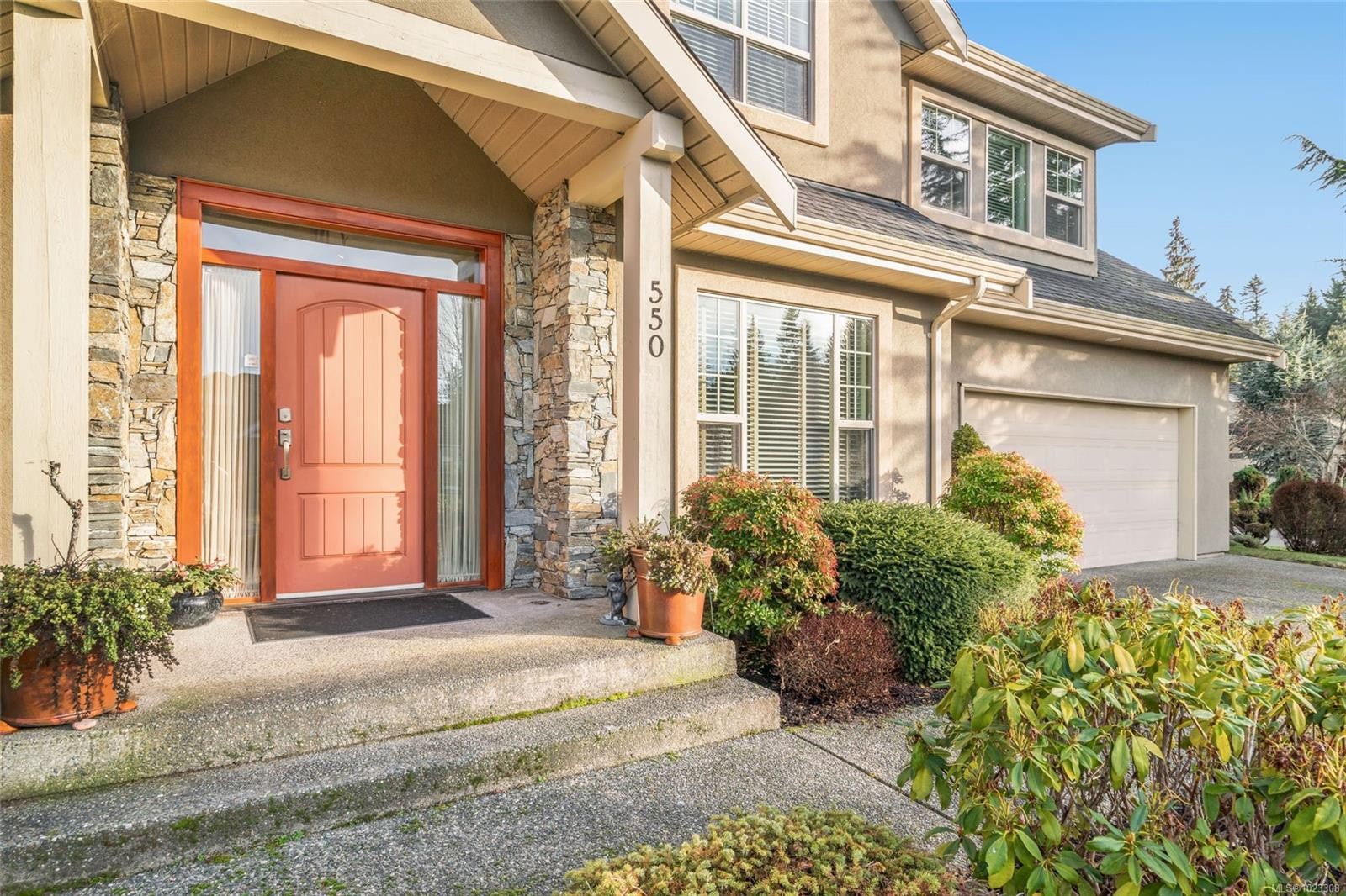 550 Falcon Crt, Parksville, BC