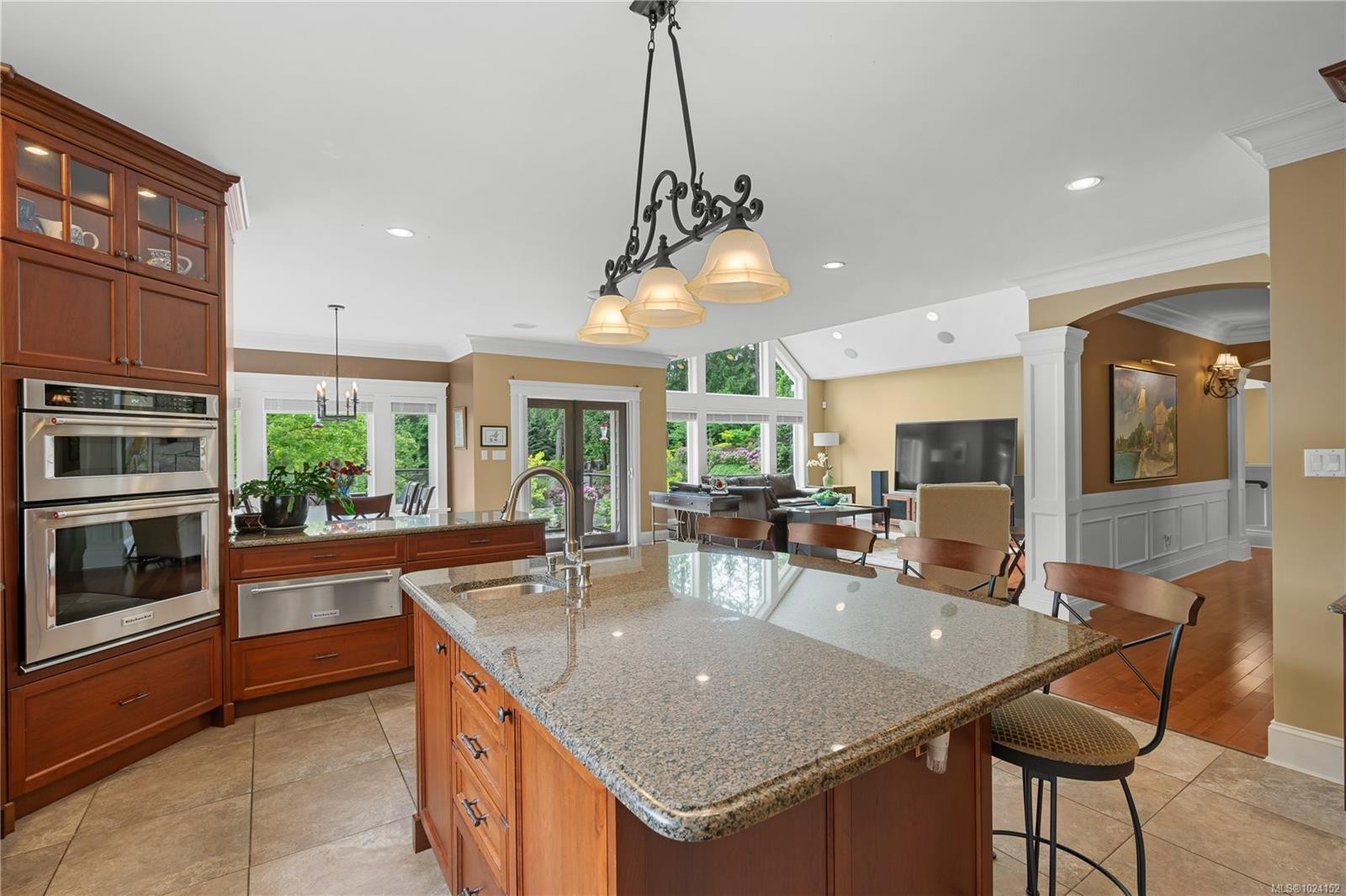 441 Glendower Rd, Saanich, BC