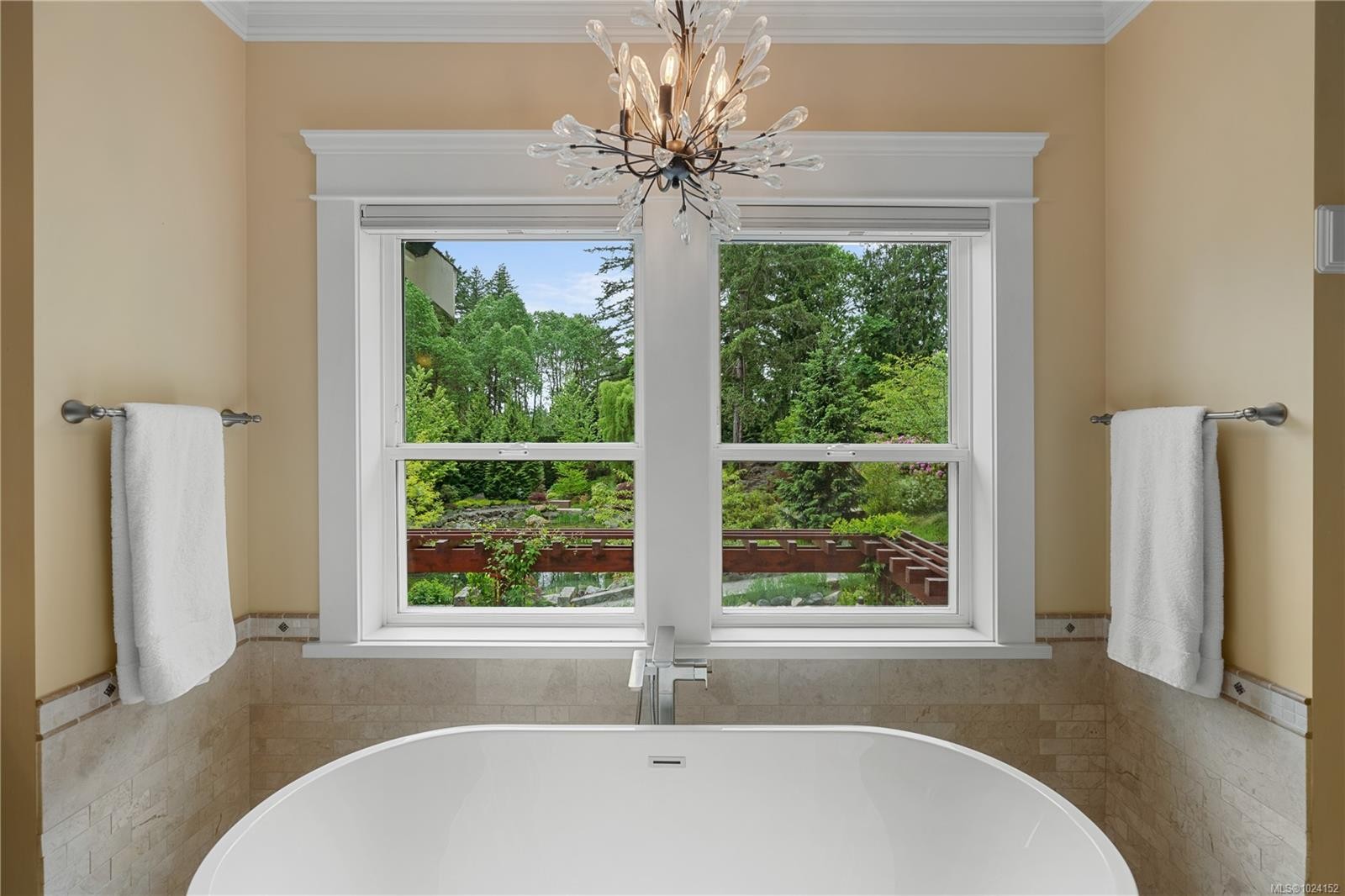 441 Glendower Rd, Saanich, BC