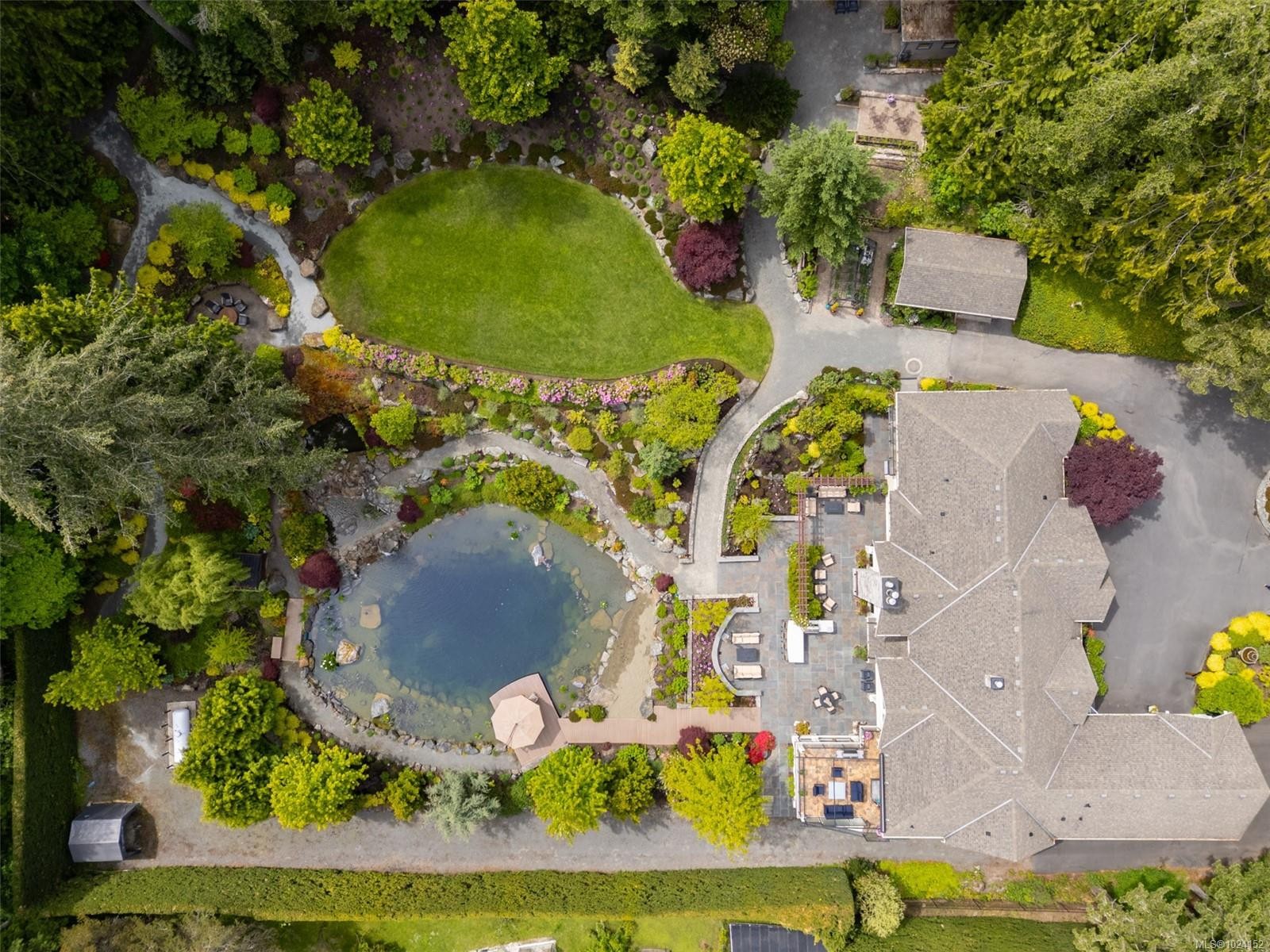 441 Glendower Rd, Saanich, BC