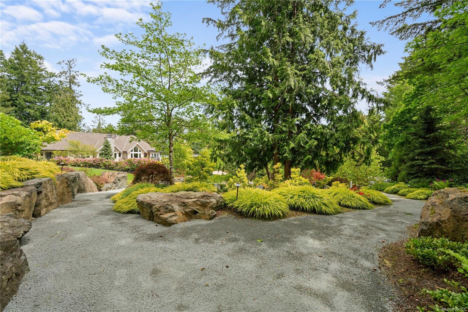 441 Glendower Rd, Saanich, BC