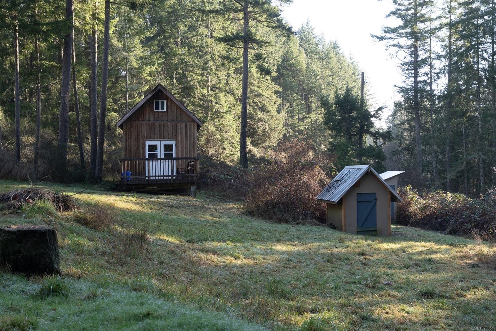 121 Thomas Rd, Salt Spring, BC