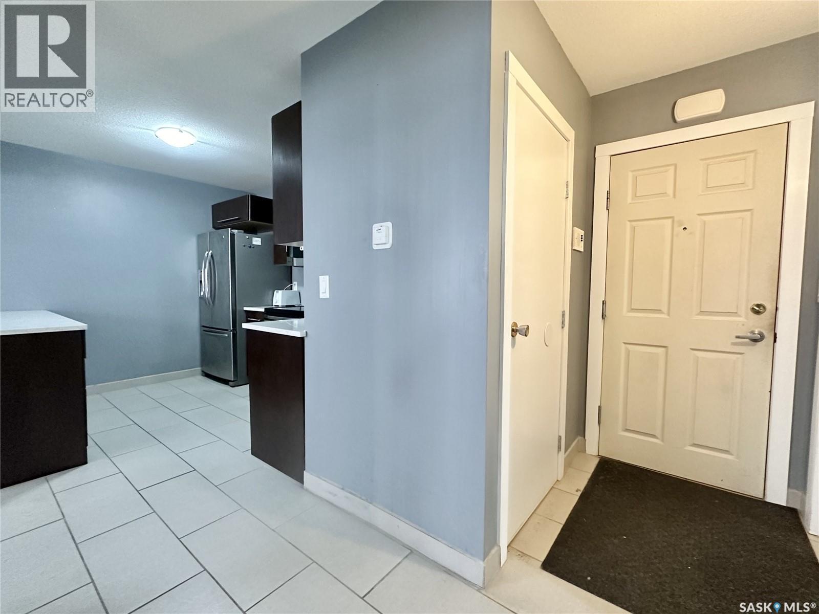 2060 Lorne Street, Regina, SK - Indoor Photo Showing Other Room