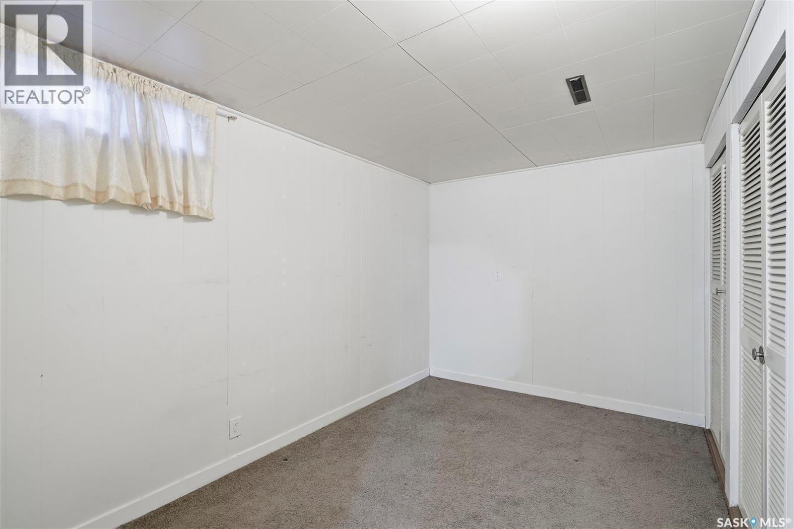 3020 14Th Street E, Saskatoon, SK - Indoor Photo Showing Other Room