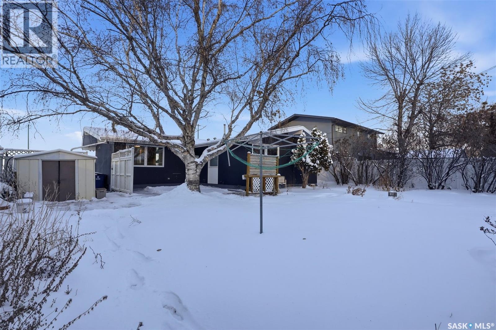 3020 14Th Street E, Saskatoon, SK - Outdoor