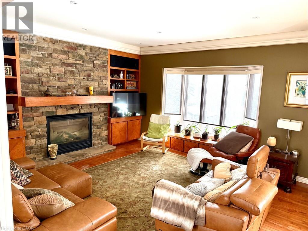 1094 Westhaven Drive, Burlington, ON - Indoor Photo Showing Living Room With Fireplace