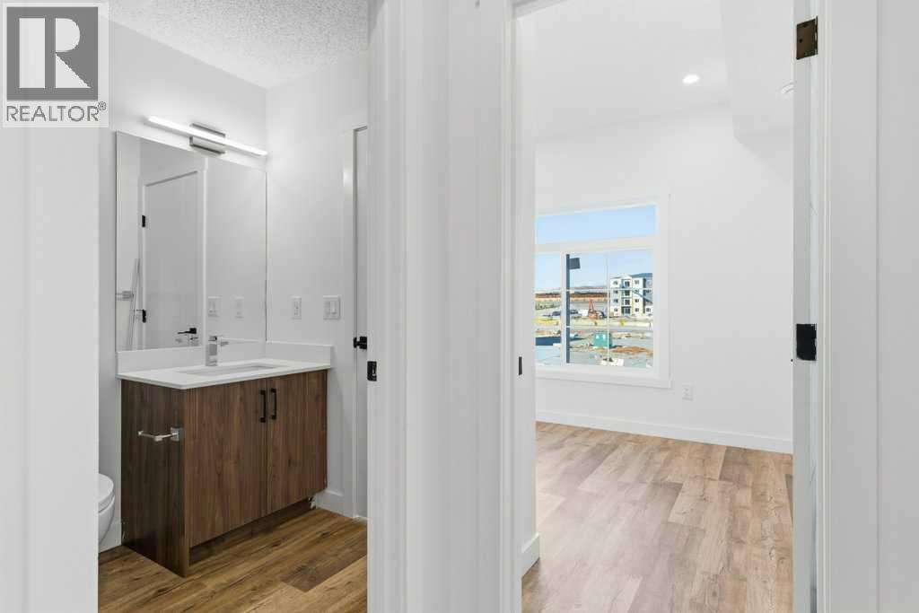 102, 156 Park Street, Cochrane, AB - Indoor