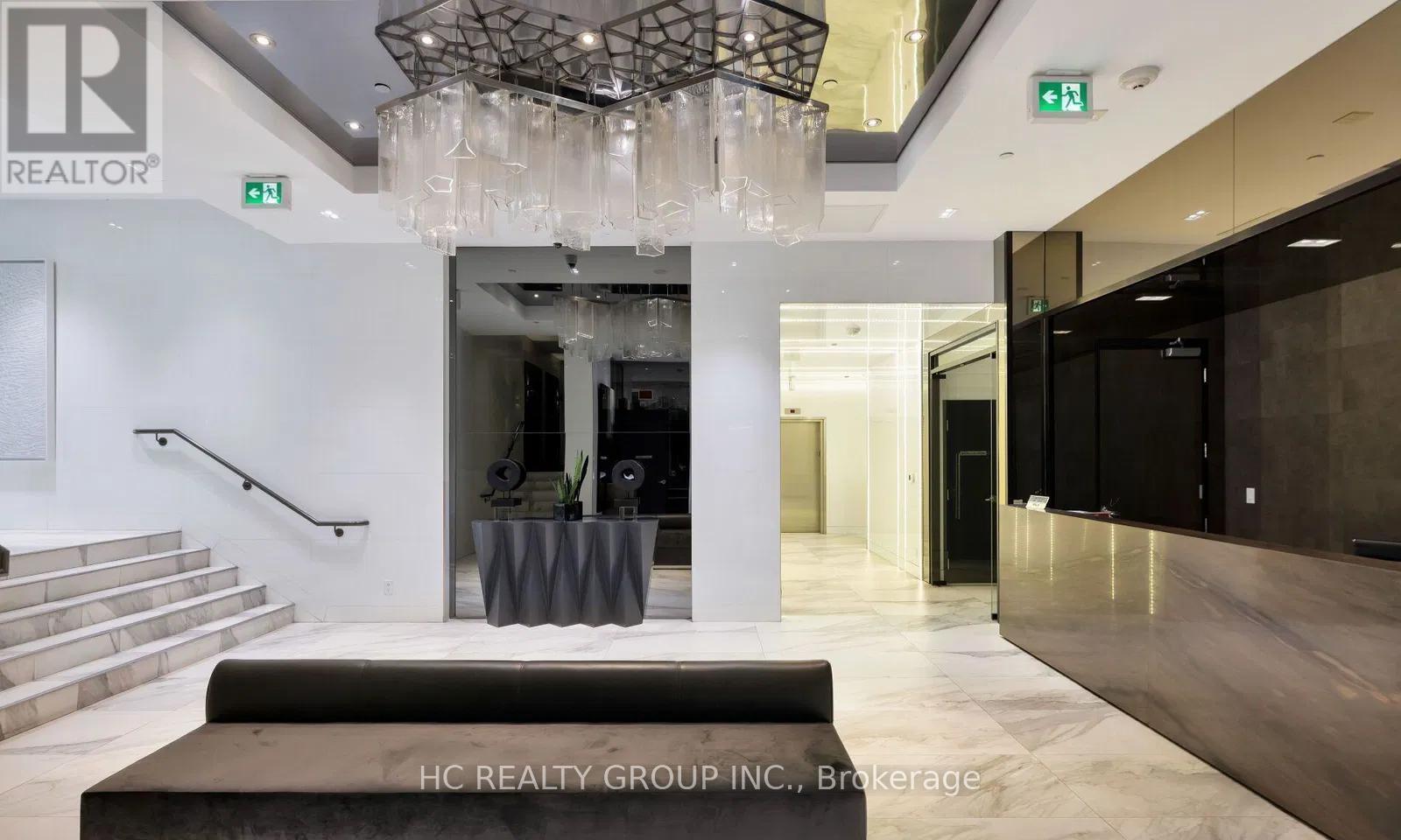 302 - 6 Parkwood Avenue, Toronto, ON - Indoor Photo Showing Other Room