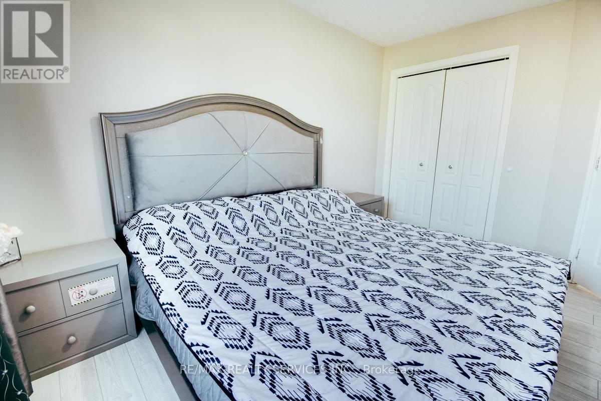 21 Faith Boulevard, St. Thomas, ON - Indoor Photo Showing Bedroom