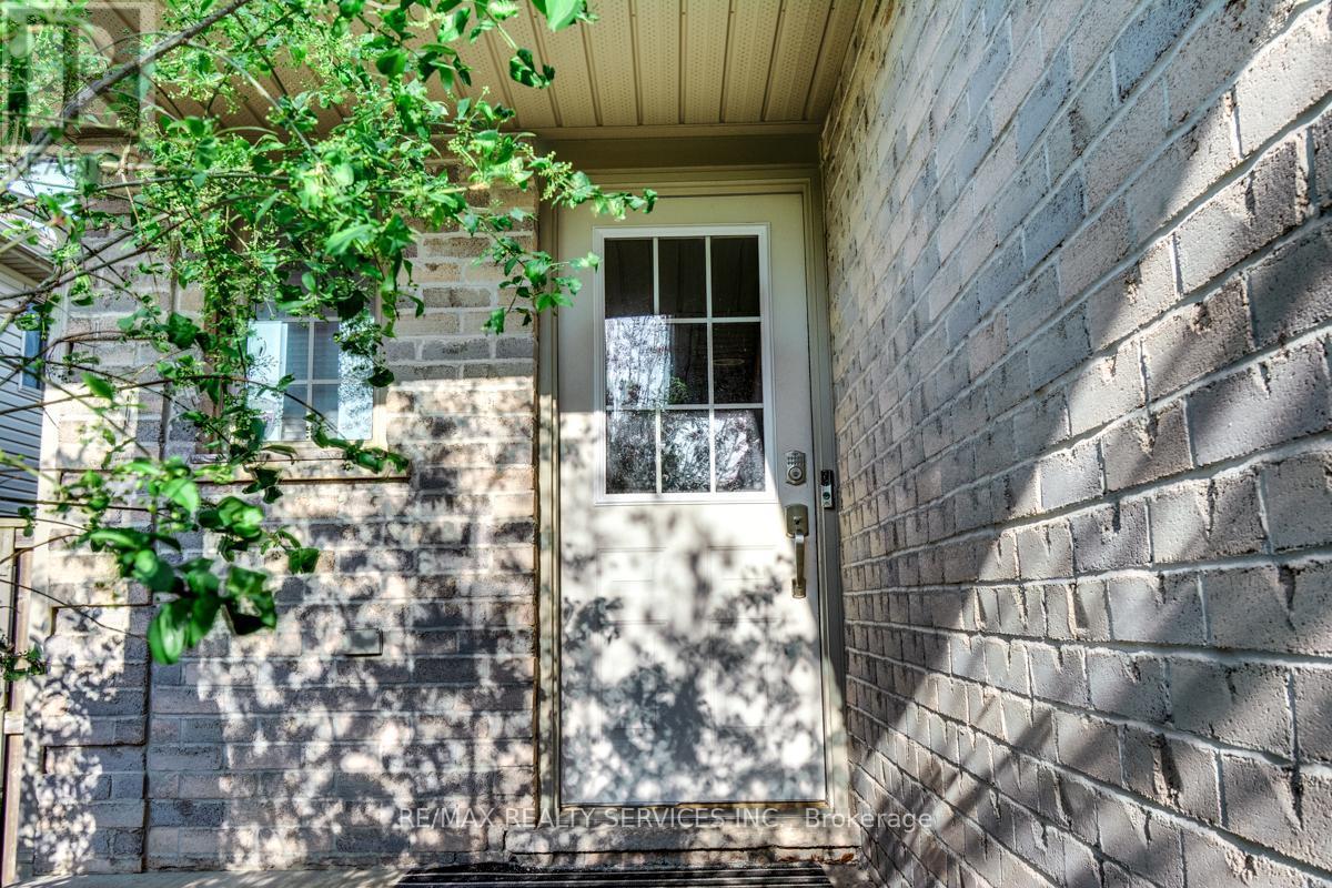 21 Faith Boulevard, St. Thomas, ON - Outdoor