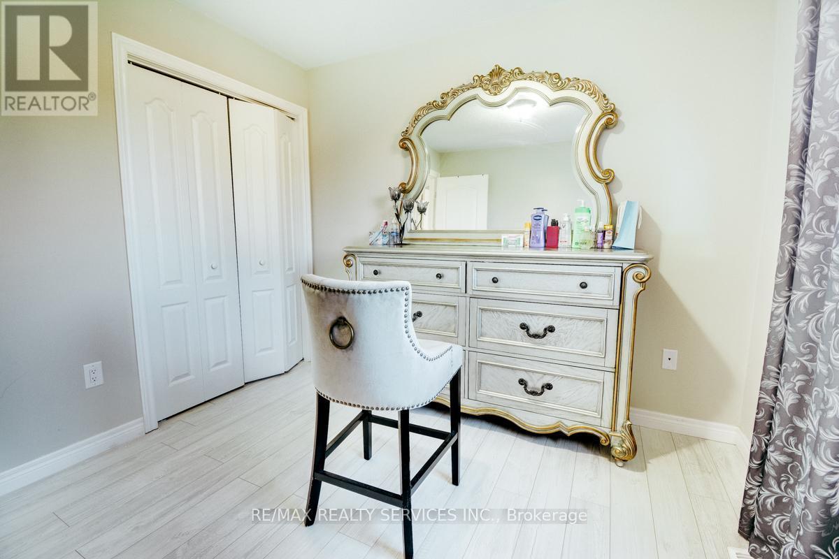 21 Faith Boulevard, St. Thomas, ON - Indoor