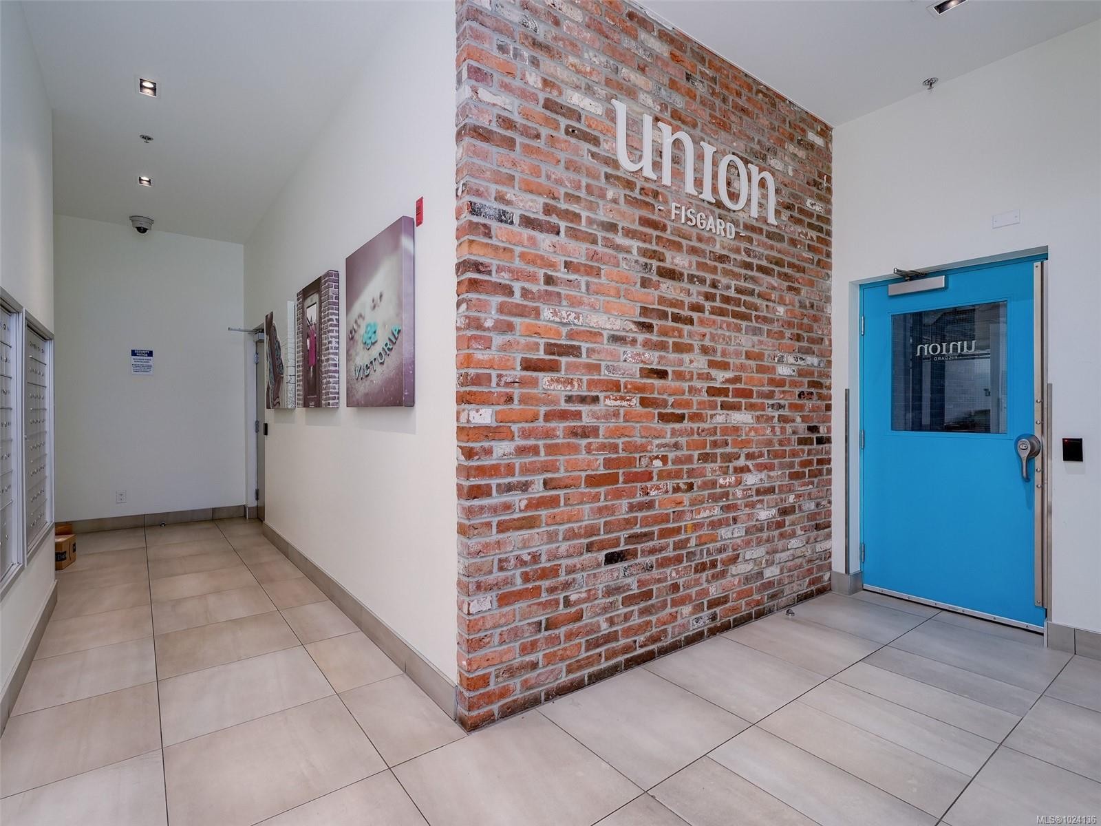 305-517 Fisgard St, Victoria, BC - Indoor Photo Showing Other Room