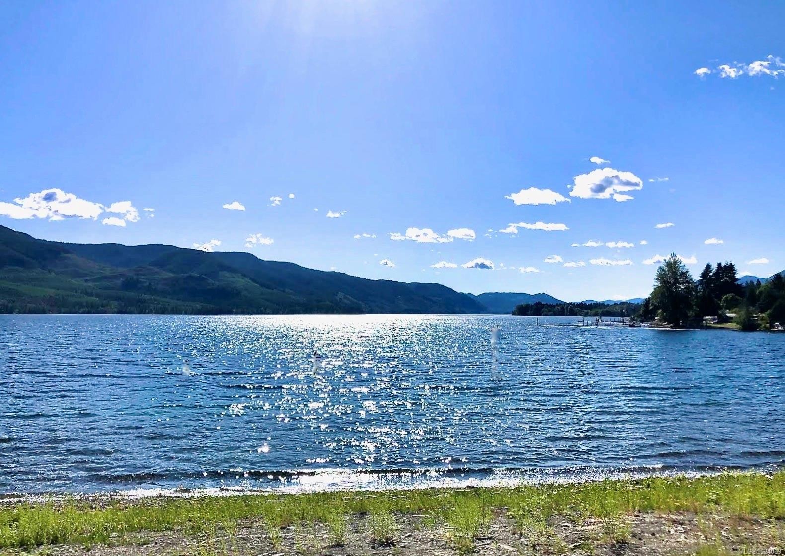 8394 Sa-Seen-Os Rd, Youbou, BC