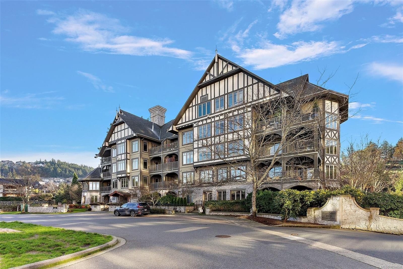 407-2006 Troon Crt, Langford, BC - Outdoor With Facade