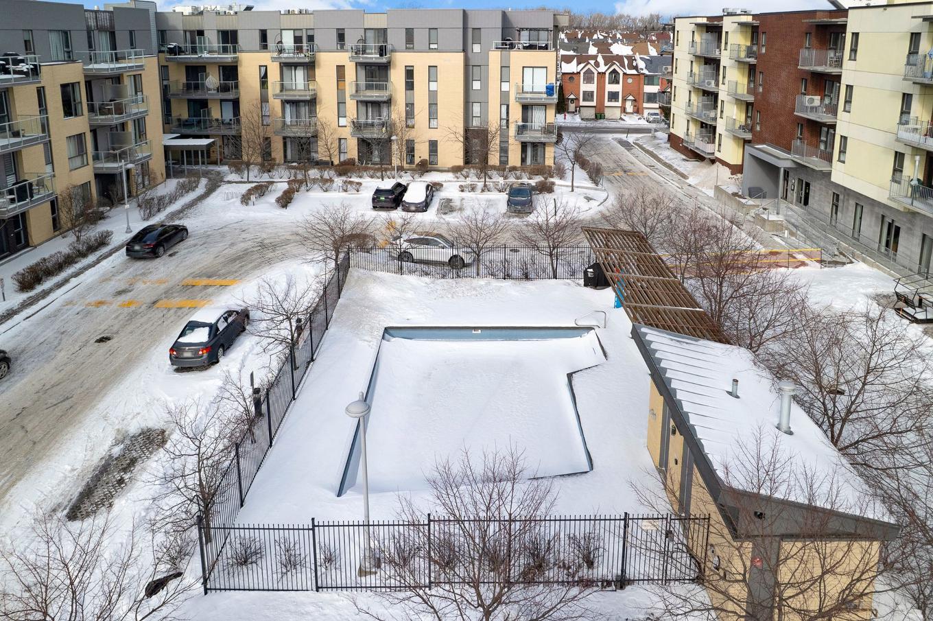 Pool - 219-750 32E Avenue, Montréal (Lachine), QC - Outdoor