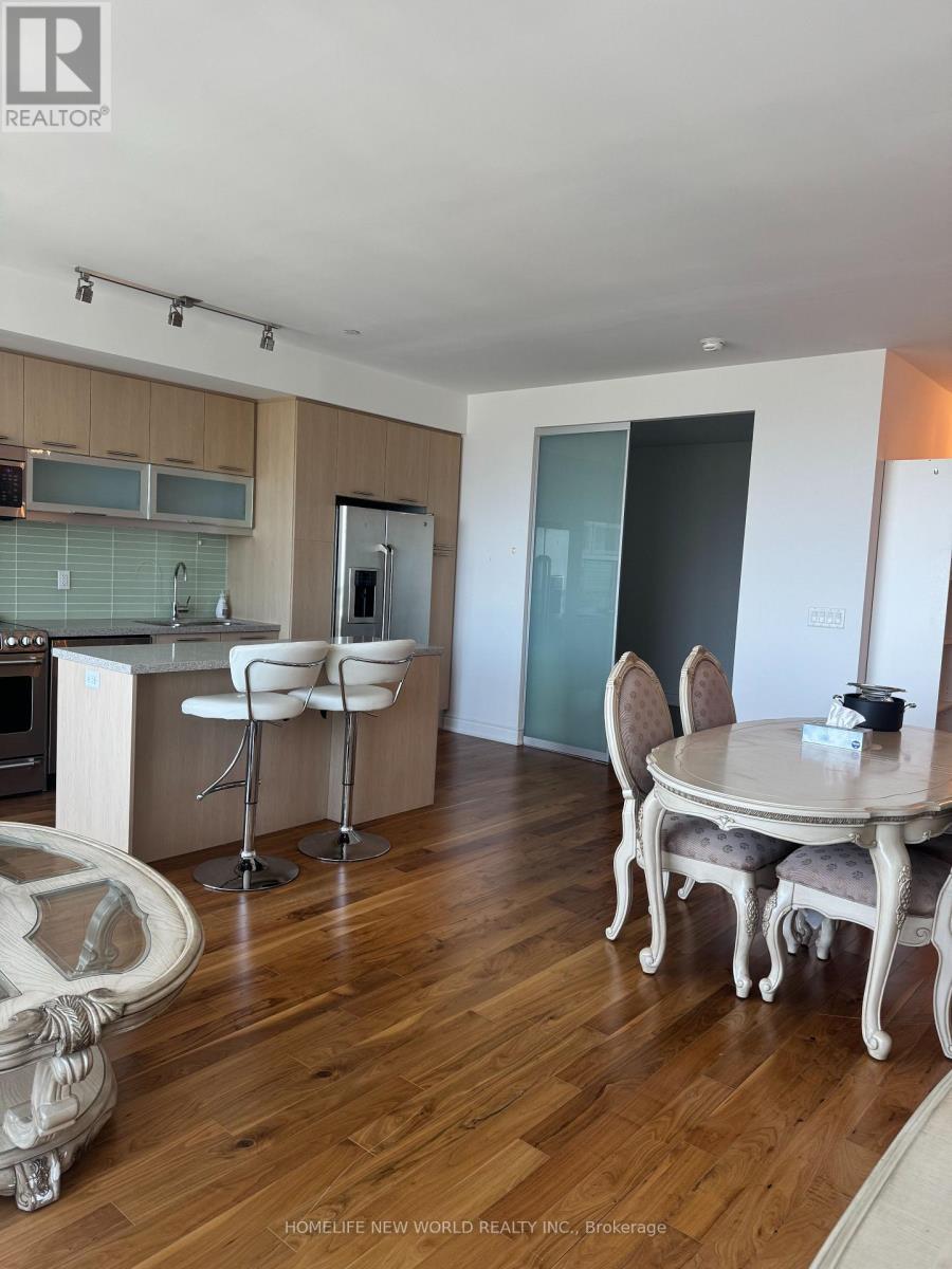 7505 - 388 Yonge Street, Toronto, ON - Indoor