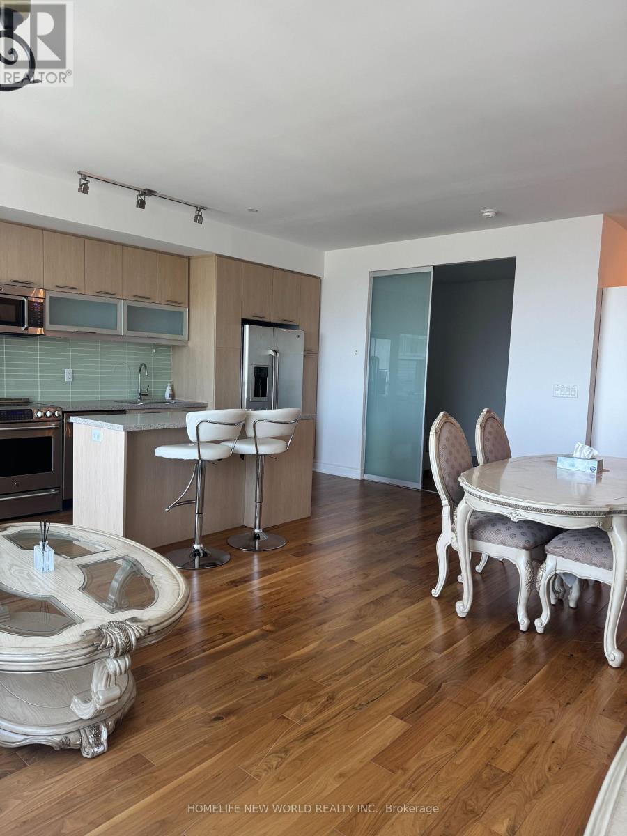 7505 - 388 Yonge Street, Toronto, ON - Indoor Photo Showing Other Room