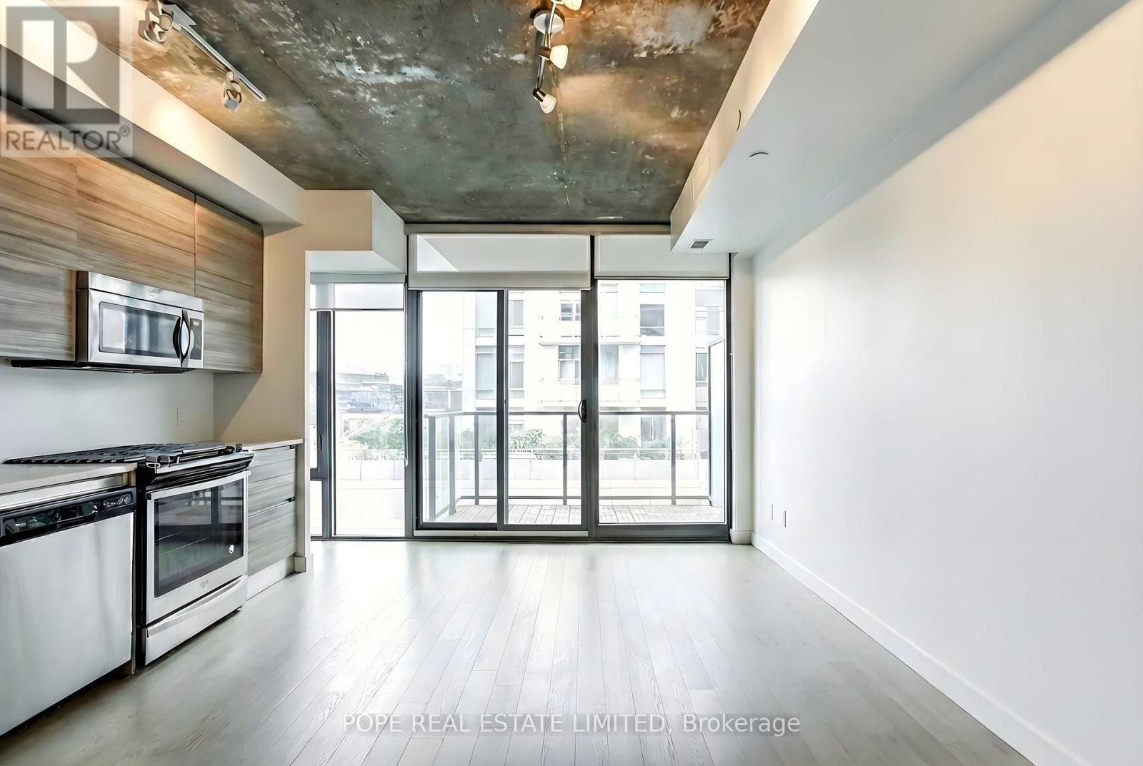 1408 - 111 Bathurst Street, Toronto, ON - Indoor