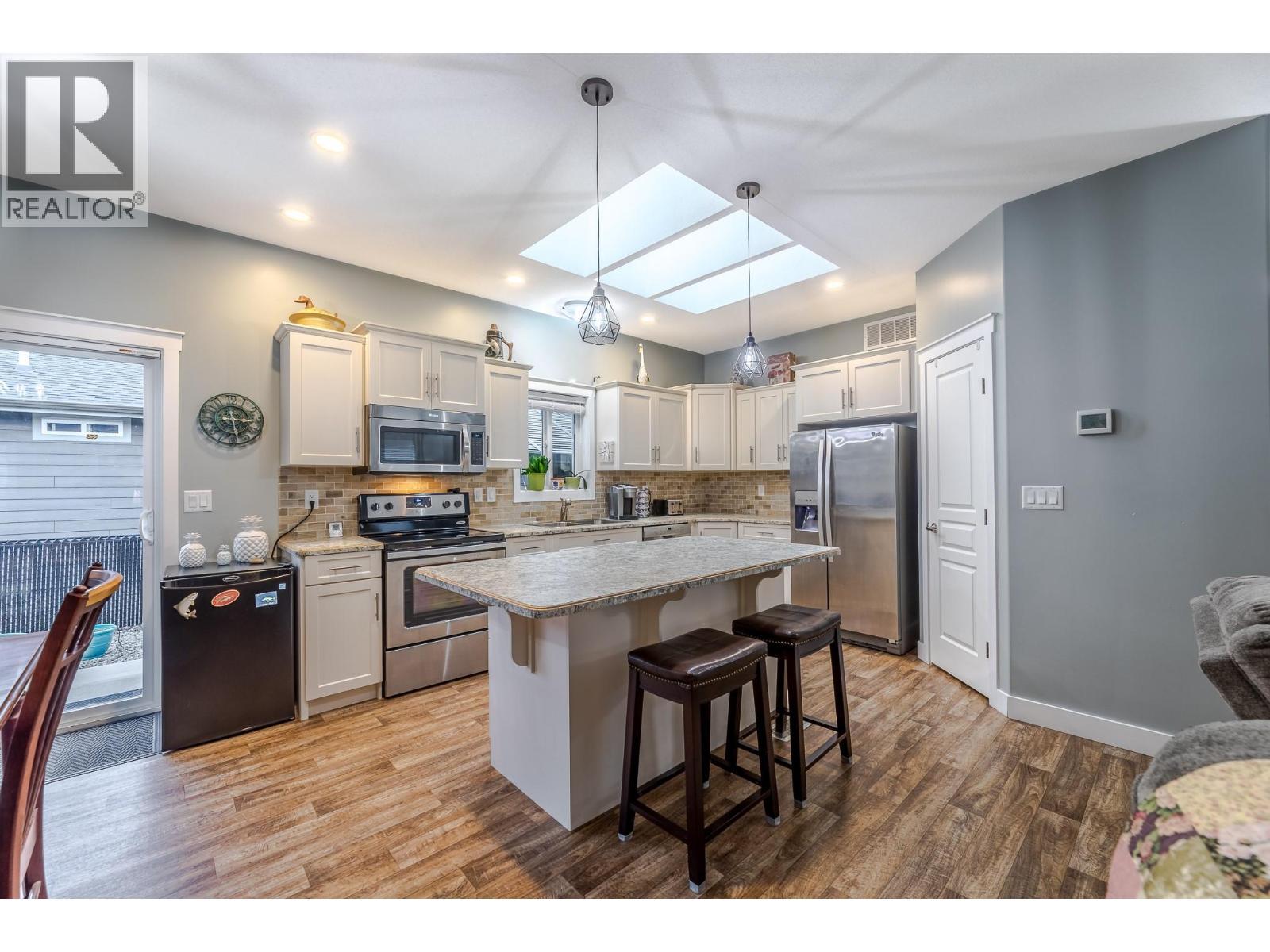 8300 Gallagher Lake Frontage Road Unit# 85, Oliver, BC