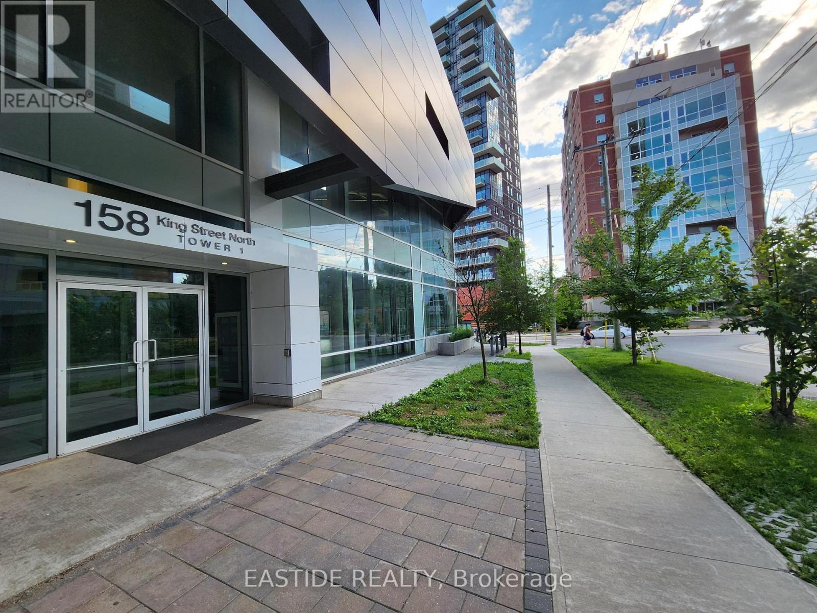 1805 - 158 King Street N, Waterloo, ON - Outdoor