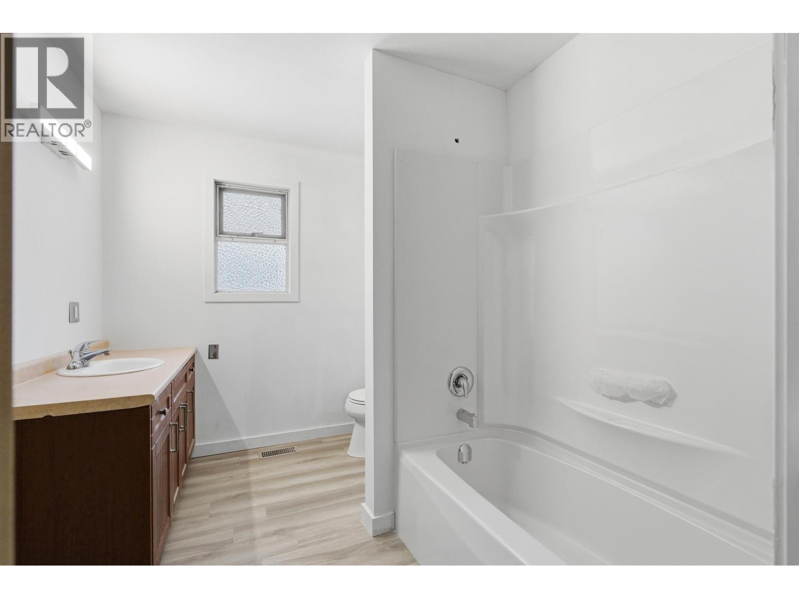 1012 Conrad Crescent, Williams Lake, BC - Indoor Photo Showing Bathroom