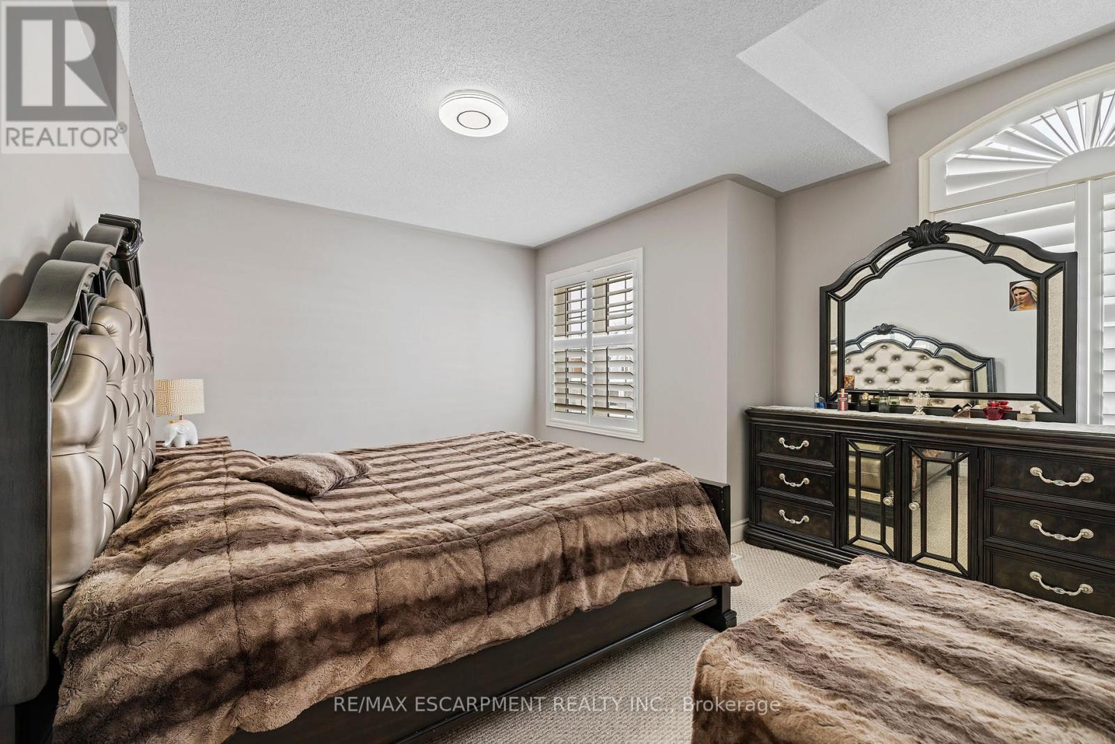 114 Chaumont Drive, Hamilton, ON - Indoor Photo Showing Bedroom