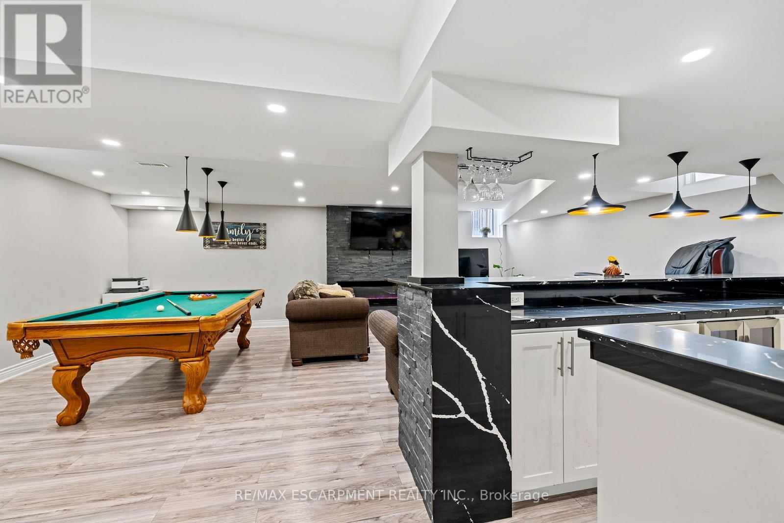 114 Chaumont Drive, Hamilton, ON - Indoor Photo Showing Other Room