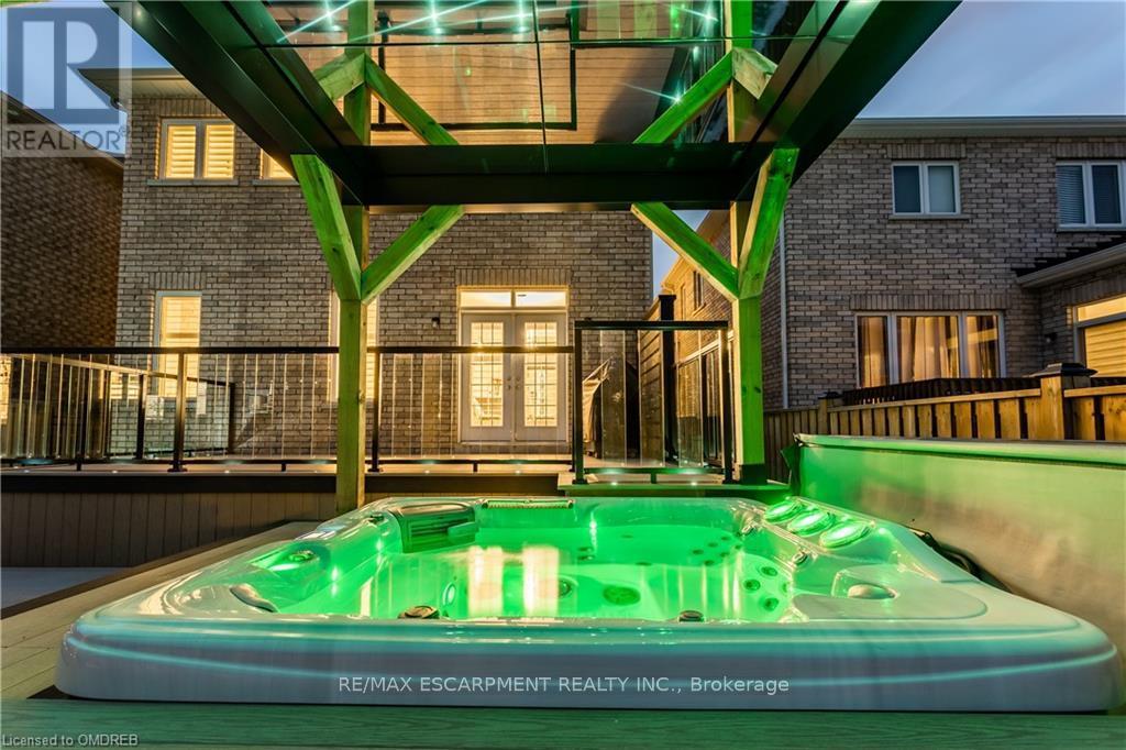 114 Chaumont Drive, Hamilton, ON - Outdoor With Deck Patio Veranda With Exterior