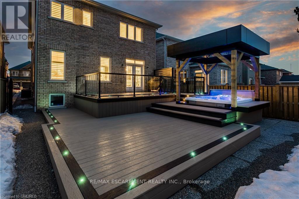 114 Chaumont Drive, Hamilton, ON - Outdoor With Deck Patio Veranda