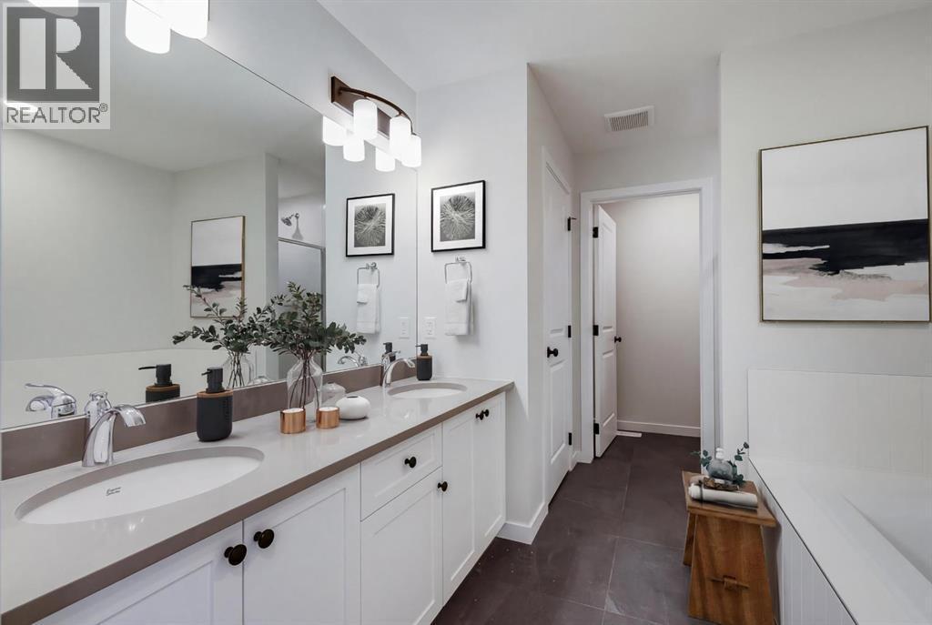 4054 Sawgrass Street Nw, Airdrie, AB - Indoor Photo Showing Bathroom