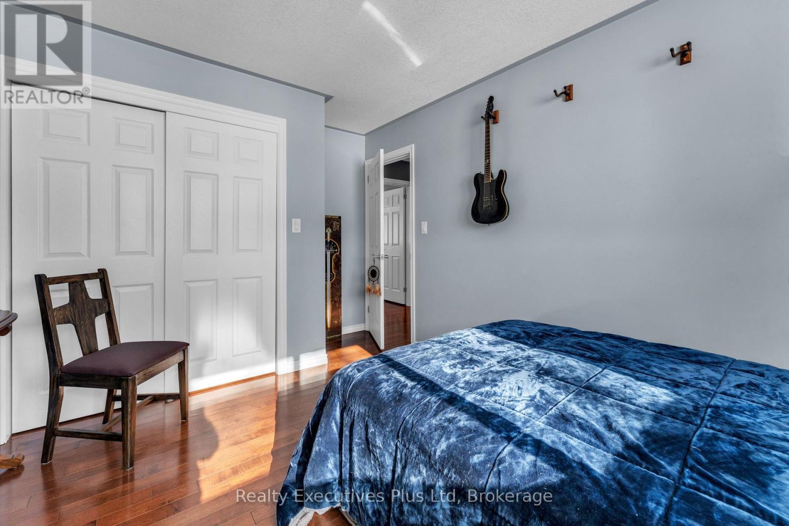 7050 County Road 2 Road, Loyalist (Lennox And Addington - South), ON - Indoor Photo Showing Bedroom