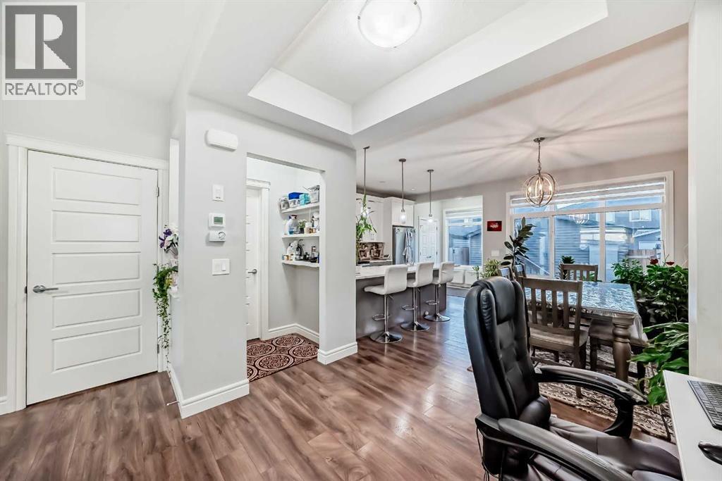 10097 46 Street Ne, Calgary, AB - Indoor