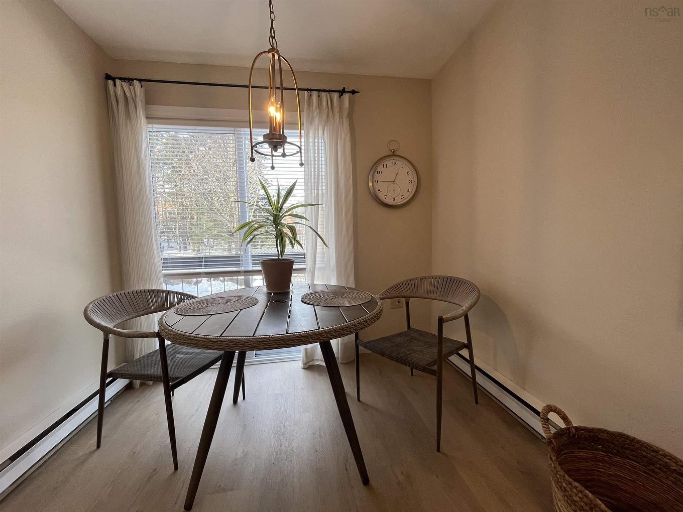 10 10 Stoneybrook Court, Clayton Park, NS