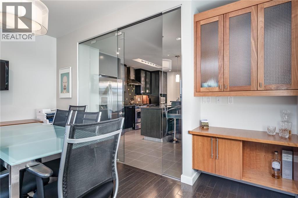 boardroom/family room - 1029 1 Avenue Ne, Calgary, AB - Indoor Photo Showing Other Room