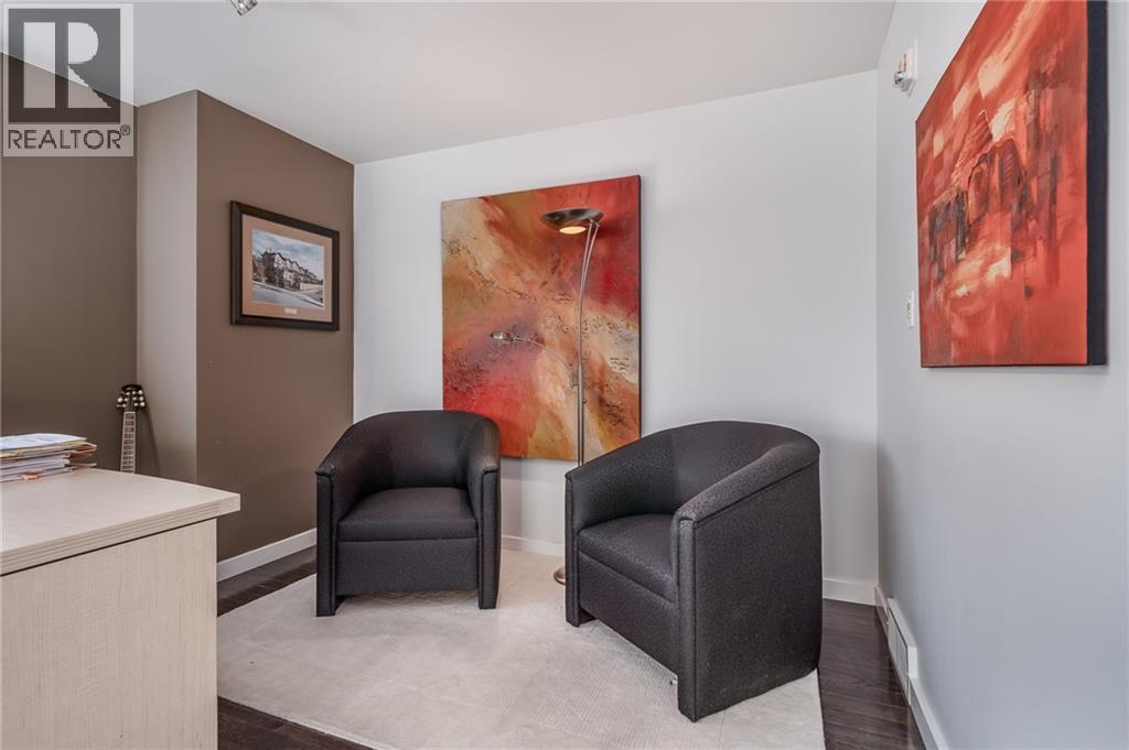 office 3 or bedroom - 1029 1 Avenue Ne, Calgary, AB - Indoor