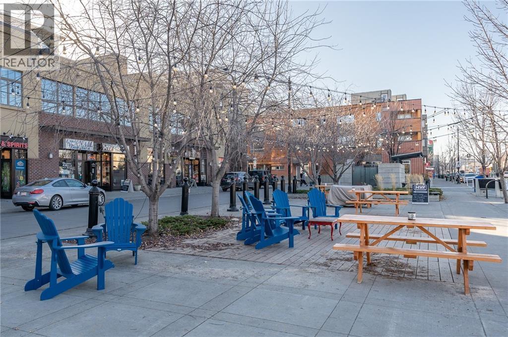 1029 1 Avenue Ne, Calgary, AB - Outdoor