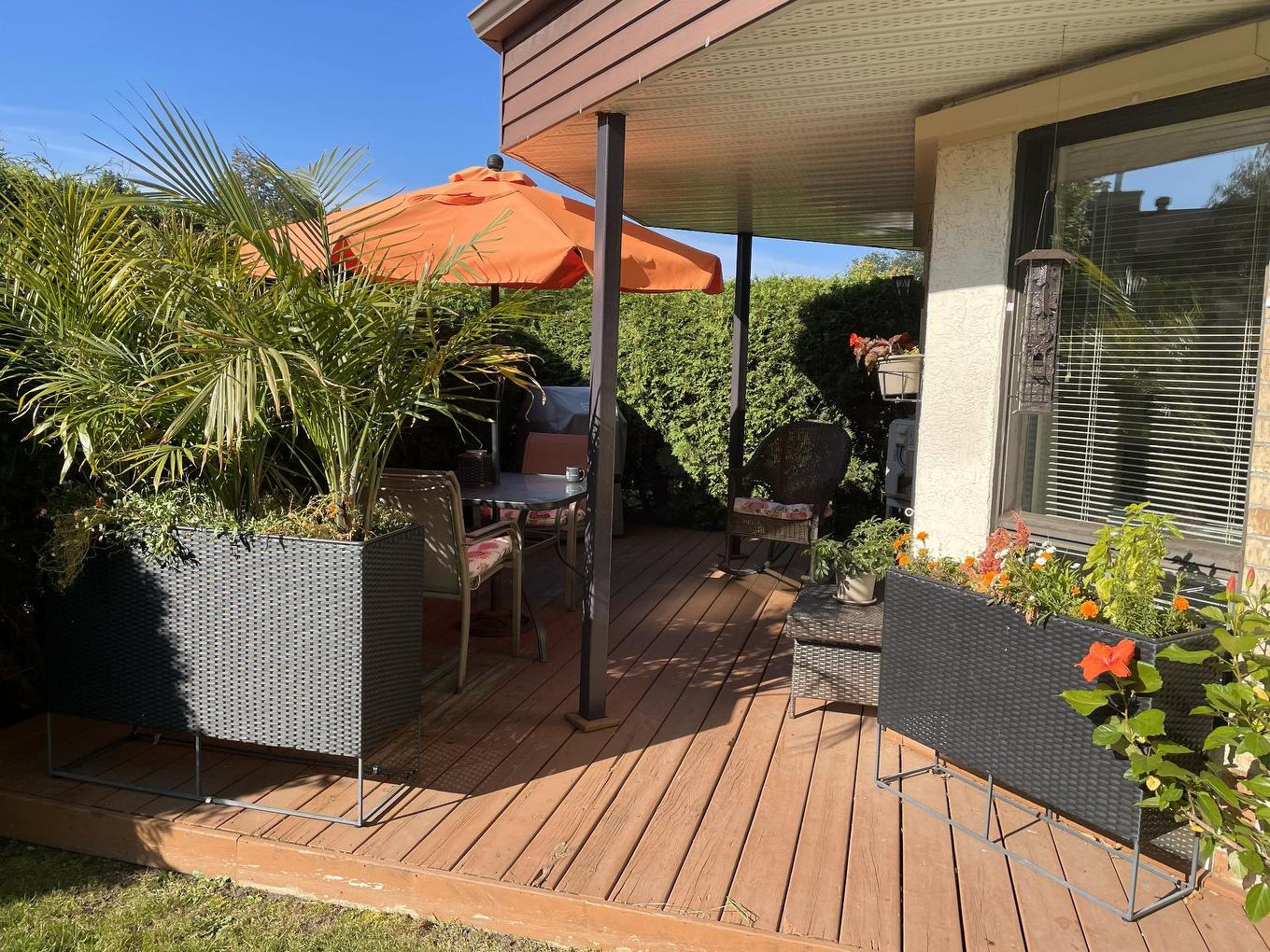 Terrasse - 107-600 Rue Des Tilleuls, Saint-Bruno-De-Montarville, QC - Outdoor With Deck Patio Veranda With Exterior