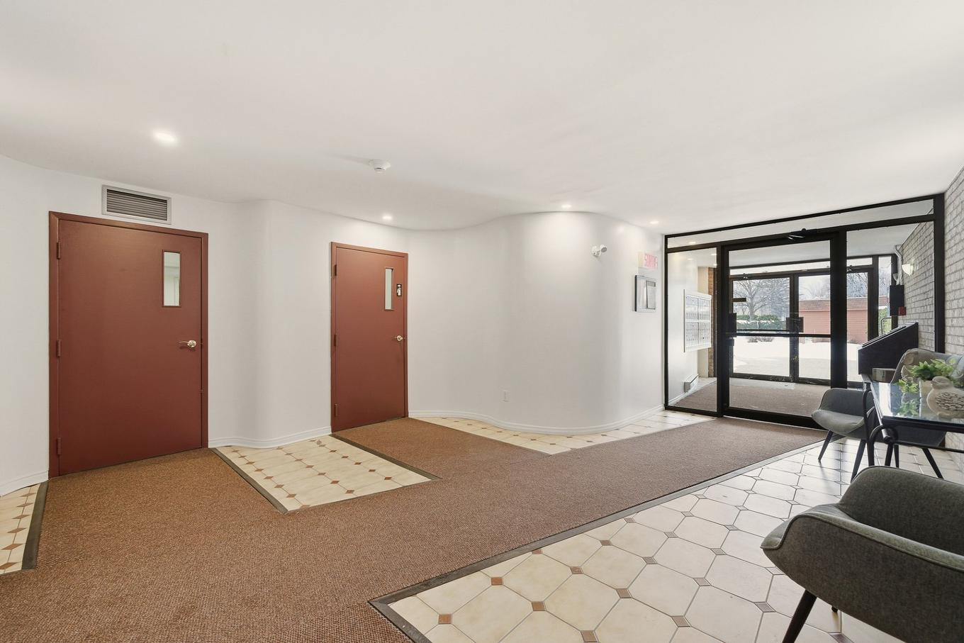 Réception - 107-600 Rue Des Tilleuls, Saint-Bruno-De-Montarville, QC - Indoor Photo Showing Other Room