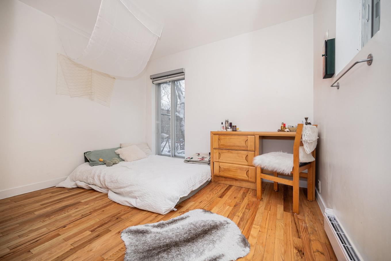 Chambre à coucher - 1715 Rue Sanguinet, Montréal (Ville-Marie), QC - Indoor Photo Showing Bedroom