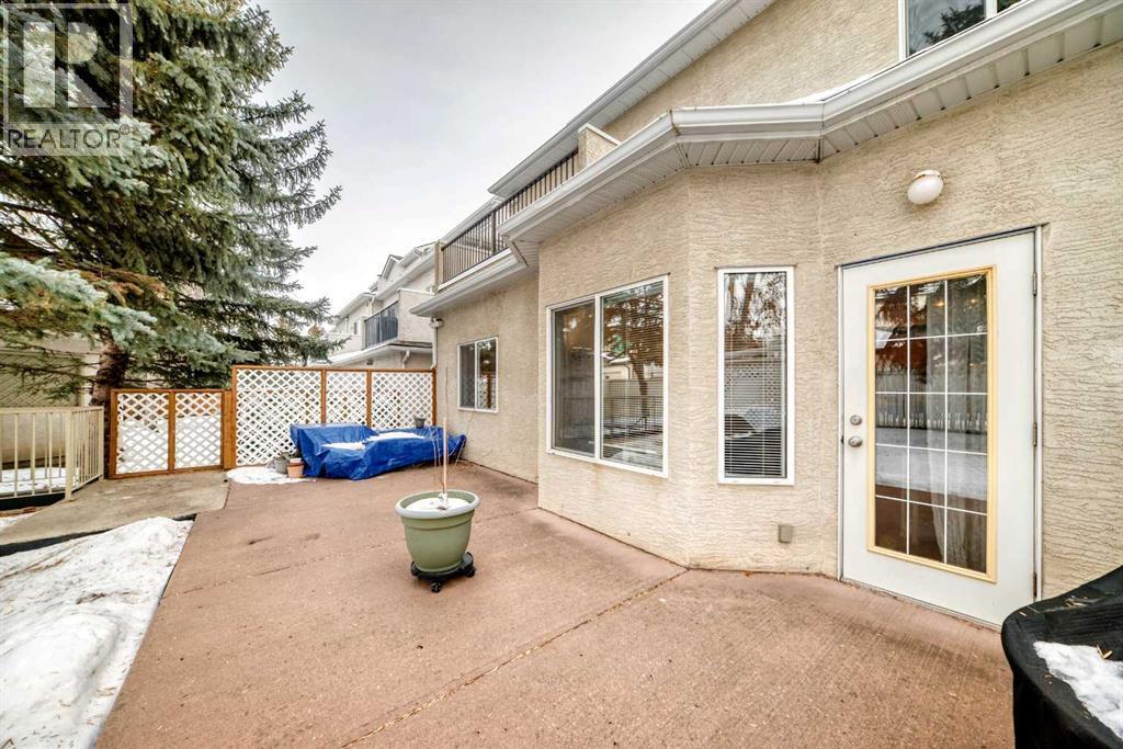 106, 628 56 Avenue Sw, Calgary, AB - Outdoor With Exterior